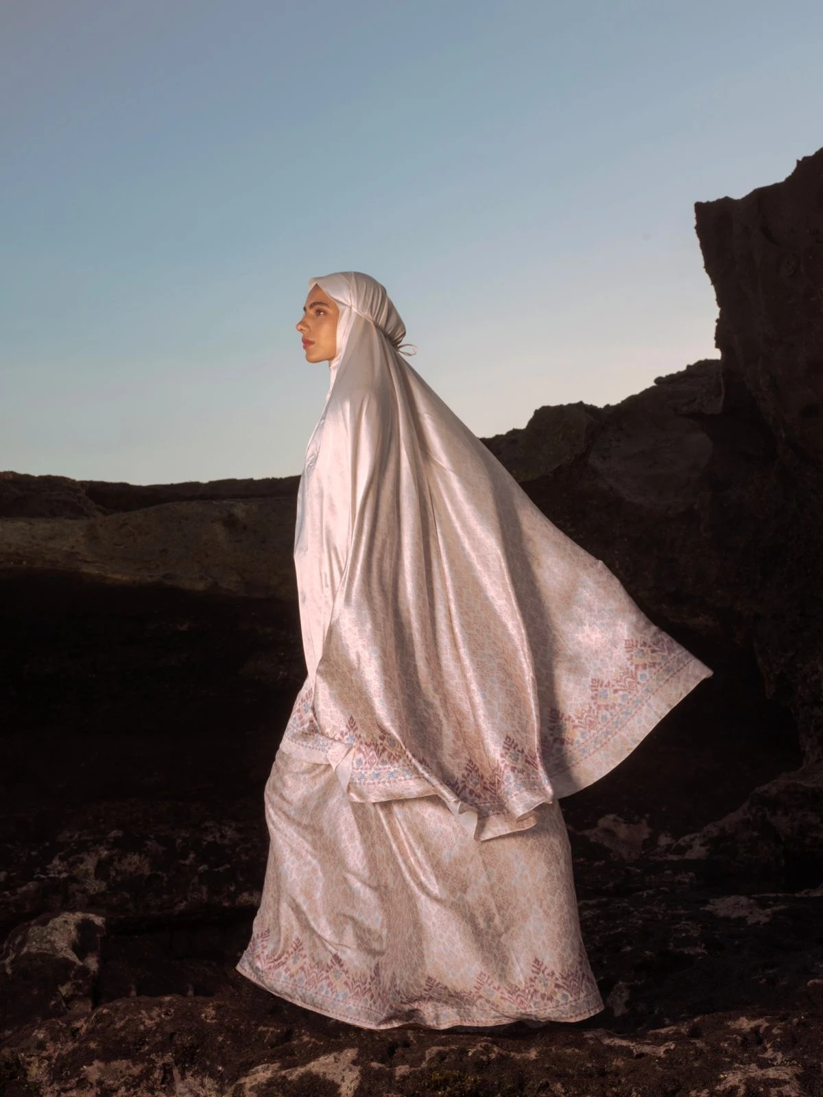 Inara Prayer Robe